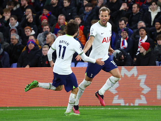 Tottenham Hotspur's Harry Kane celebrates scoring with Bryan Gil on January 4, 2023