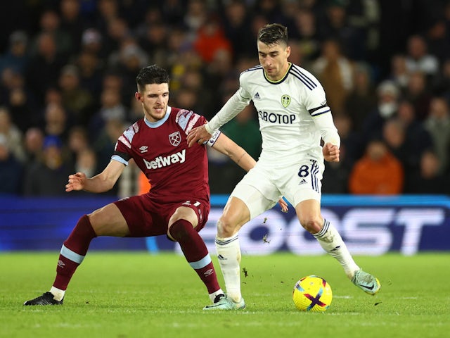 West Ham United's Declan Rice in action with Leeds United's Marc Roca on January 4, 2023