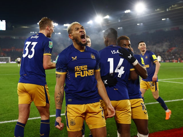 Newcastle United beat 10-man Southampton to take a huge step towards Wembley