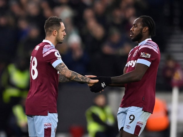 West Ham United's Danny Ings comes on as a substitute to replace Michail Antonio on January 21, 2023