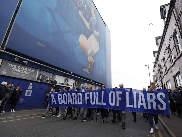 Everton fans protest against the board outside the stadium before the match on February 4, 2023