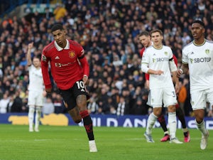 Manchester United produce late showing in Leeds victory