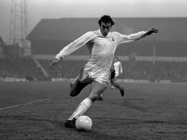 Martin Chivers in action for Tottenham Hotspur in 1972