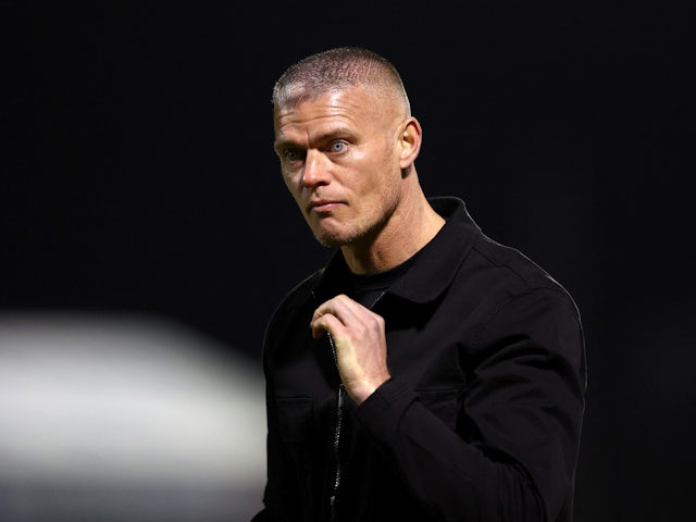 West Ham United Women manager Paul Konchesky before the match on February 9, 2023