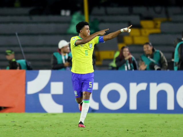 Chelsea, Palmeiras 'hit roadblock in Andrey Santos loan talks'