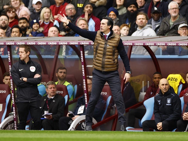 Aston Villa manager Unai Emery reacts on February 18, 2023