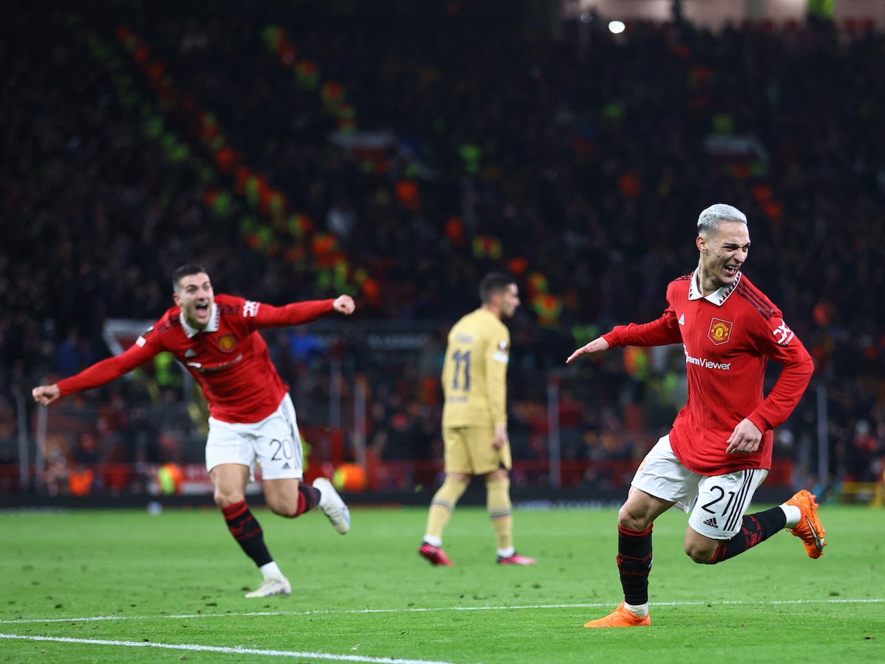 Man Utd 2-1 Barcelona (Agg:4-3): Antony off the bench to win