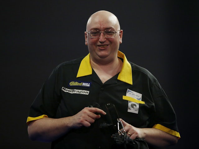 Gilding wins last-leg decider with Van Gerwen to win UK Open