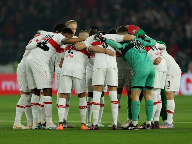 VfB Stuttgart players huddle before the match on March 4, 2023