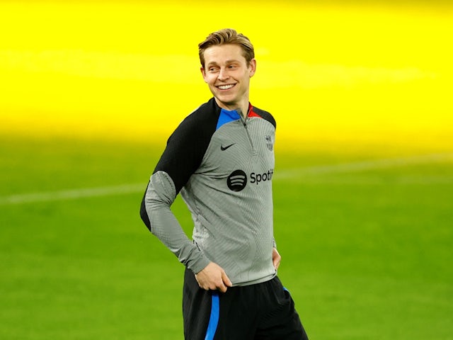 Barcelona's Frenkie de Jong pictured during training on February 22, 2023