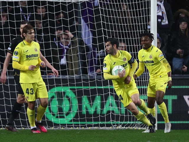 Villarreal's Manu Trigueros celebrates scoring their first goal with teammates on March 9, 2023