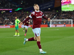 West Ham hit four past 10-man Larnaca to cruise into ECL quarter-finals