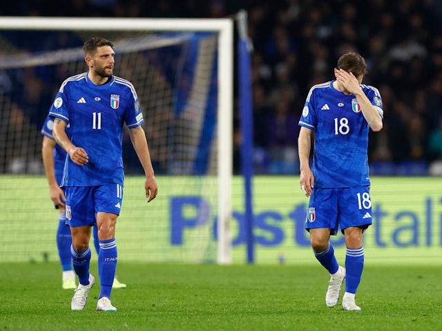 Italy players look dejected after Harry Kane scores for England on March 22, 2023