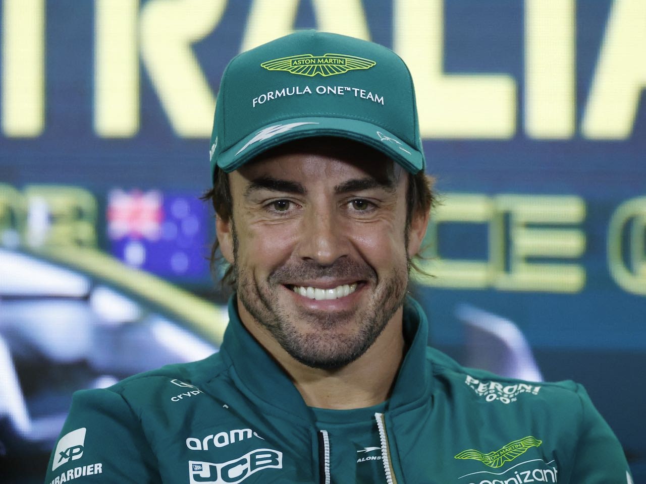 Alonso 'tempted' to extend Aston Martin deal