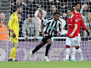 Newcastle beat Man United to move into third spot in table
