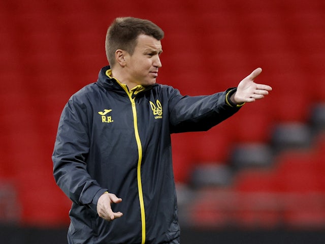 Ukraine interim coach Ruslan Rotan during training on March 25, 2023