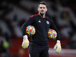 Man United's Heaton facing spell on sidelines with ankle issue