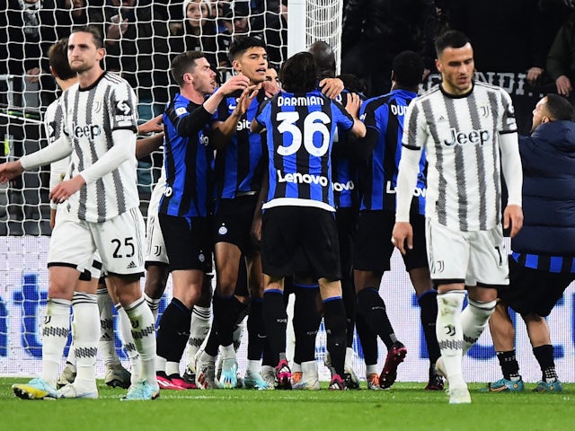 Inter Milan's Romelu Lukaku celebrates scoring their first goal with teammates on April 4, 2023