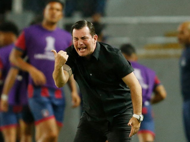 Monagas coach Jhonny Ferreira during the match on April 6, 2023