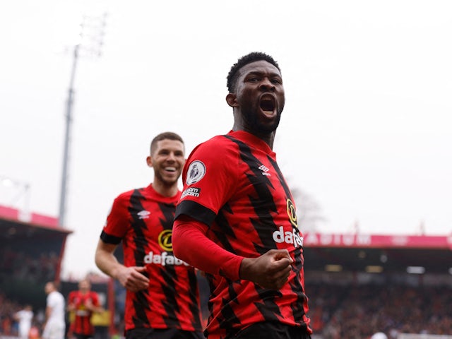 Bournemouth edge closer to safety with Leeds thumping
