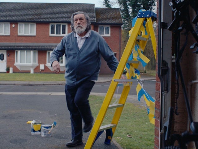 Ricky Tomlinson returns to Brookside role for Eurovision filming