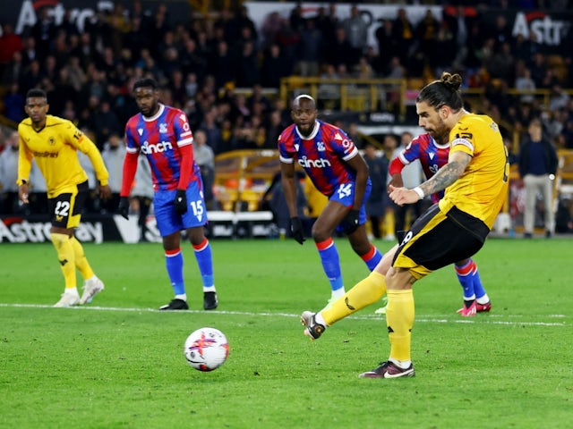 Wolves edge past Crystal Palace to boost survival hopes