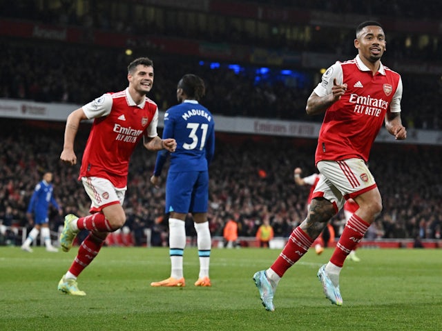 Arsenal cruise past Chelsea to return to summit