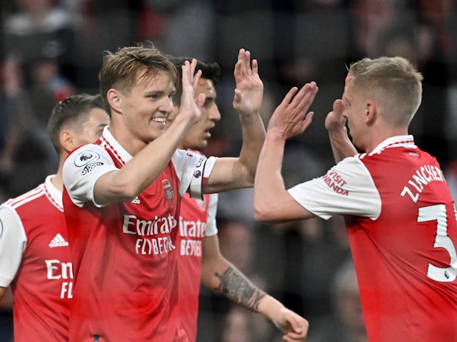 Martin Odegaard, 2 Mayıs 2023'te Arsenal adına gol atmayı kutluyor