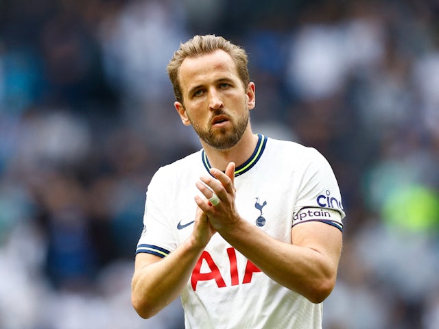 Tottenham Hotspur's Harry Kane claps the fans on May 20, 2023