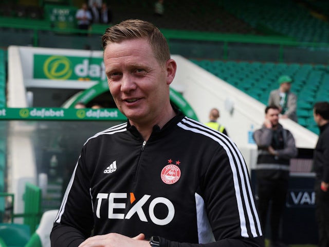Aberdeen manager Barry Robson on the pitch before the match on May 27, 2023