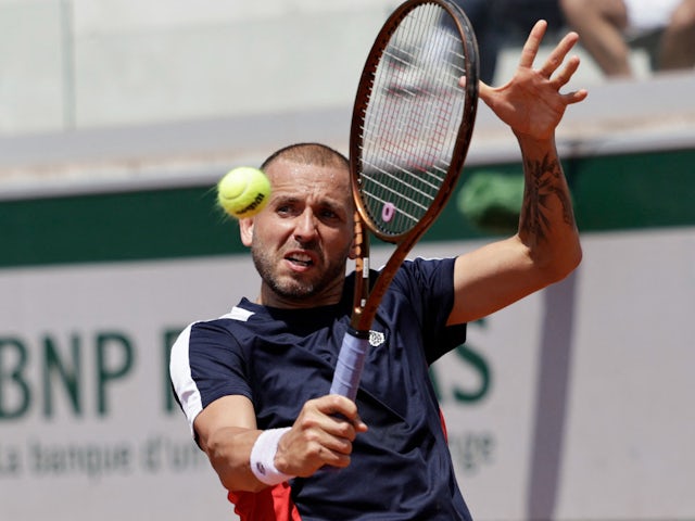 Dan Evans in action at the French Open on May 28, 2023