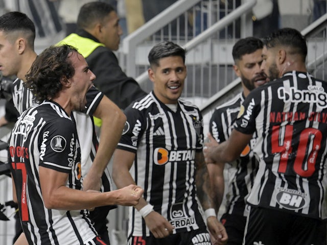 Igor Gomes của Atletico Mineiro ăn mừng sau khi Paulinho ghi bàn thắng thứ hai vào ngày 24 tháng 5 năm 2023
