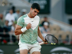 French Open roundup: Alcaraz sets up Djokovic tie, Sabalenka eases through