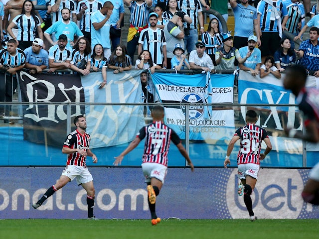 Sao Paulo's Jonathan Calleri celebrates scoring their first goal with teammates on June 4, 2023