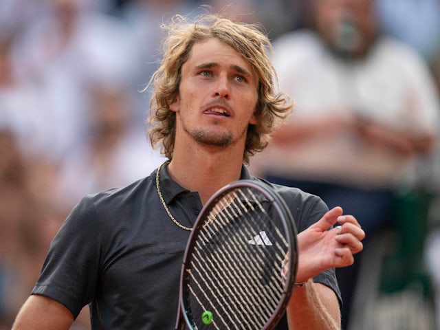Alexander Zverev reacts at the French Open on June 7, 2023