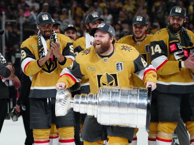 Golden Knights trounce Panthers to win first NHL title