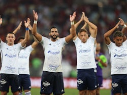 Cruzeiro's Henrique Dourado with teammates applauds fans after the match on May 27, 2023