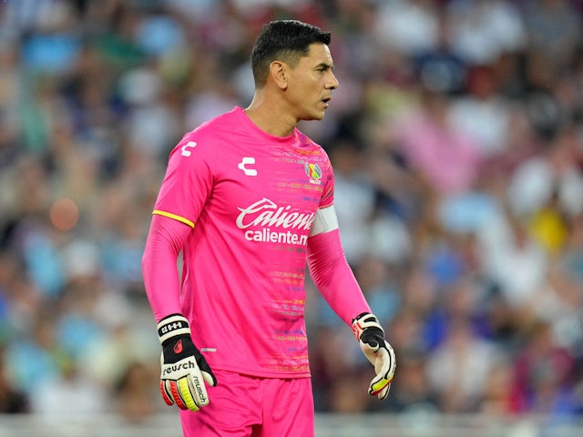 Pachuca goalkeeper Oscar Ustari at 2022 MLS all-star game