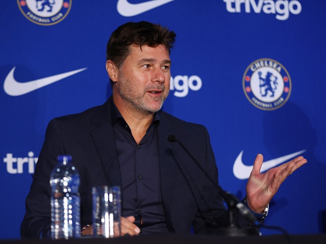 Pochettino supportive of Chelsea owners in dressing room