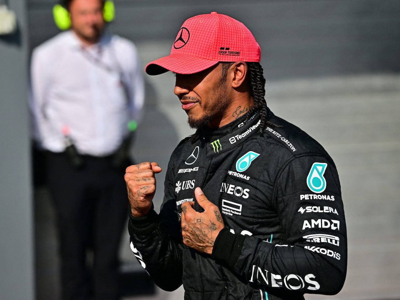 Hamilton poised to sign two-year Mercedes contract