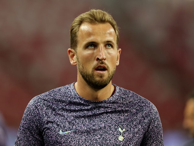 Kane to miss Tottenham's final pre-season game amid Bayern talks