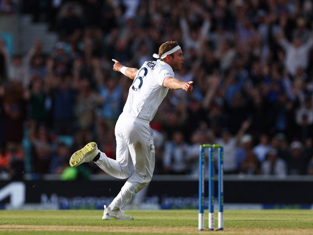 England's Stuart Broad celebrates after taking the wicket of Australia's Alex Carey on July 31, 2023