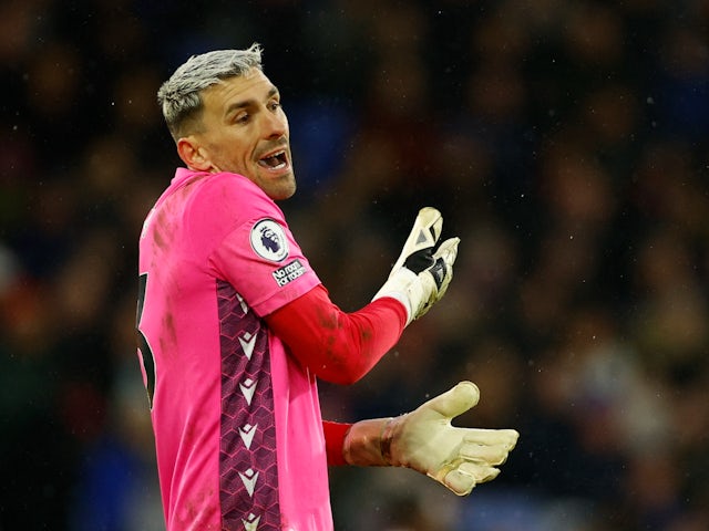 Crystal Palace's Vicente Guaita reacts in March 2023