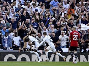 Tottenham overcome a lacklustre Man United in North London