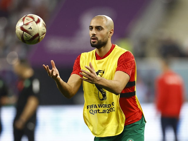 Man United 'agree deal with Fiorentina for Amrabat'