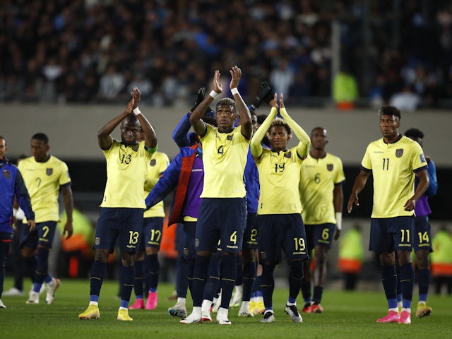 Equador aplaude torcedores após a partida de 8 de setembro de 2023