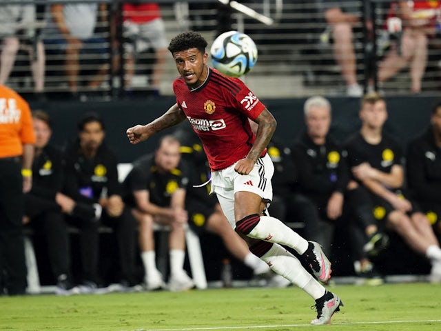 Manchester United 'yet to receive firm offer for Jadon Sancho'