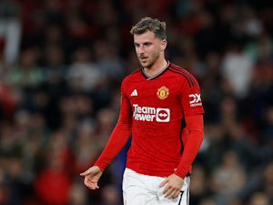 Ten Hag: 'Mount must fight to earn Man United starting role'
