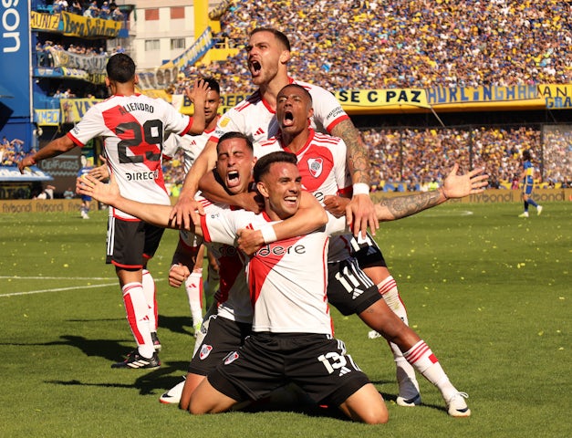 River Plate's Enzo Diaz celebrates scoring their second goal with teammates on October 1, 2023