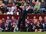 Aston Villa manager Unai Emery reacts on September 30, 2023